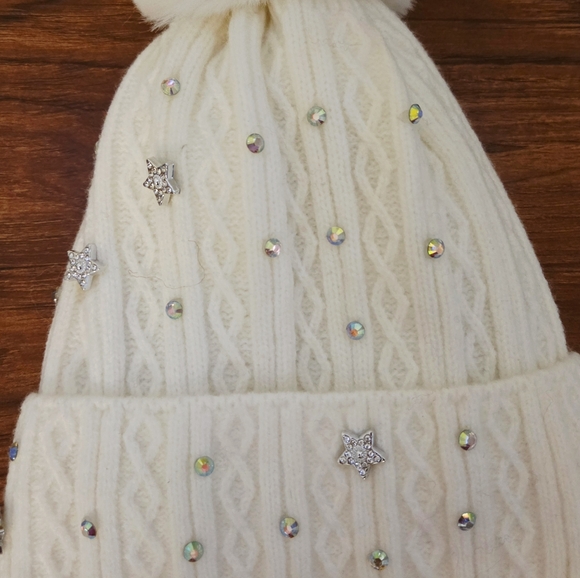 White Winter Hat With Crystals - Picture 4 of 4